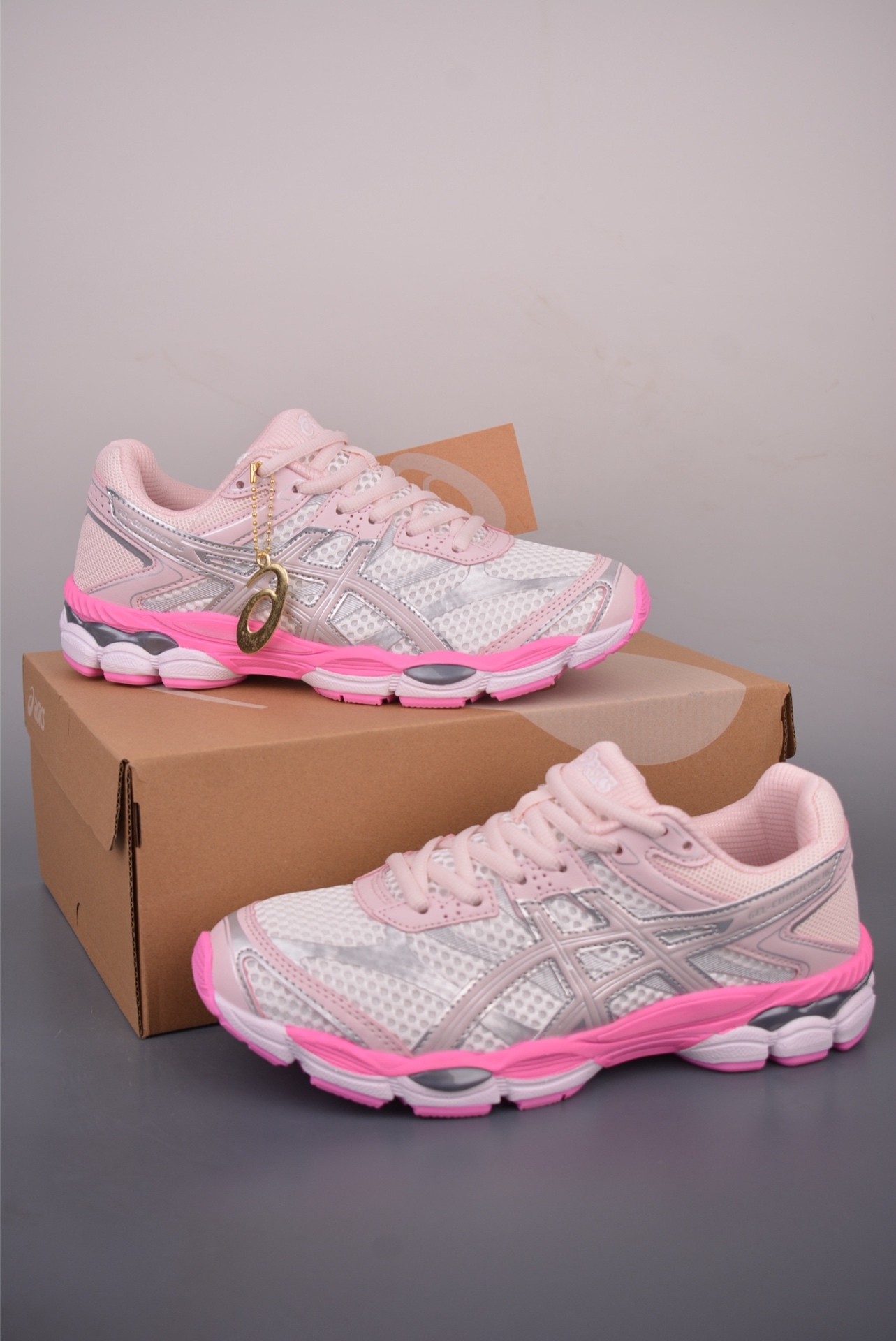 ASICS GEL-Cumulus 16 — Rosa / Bianco / Argento — foto 2