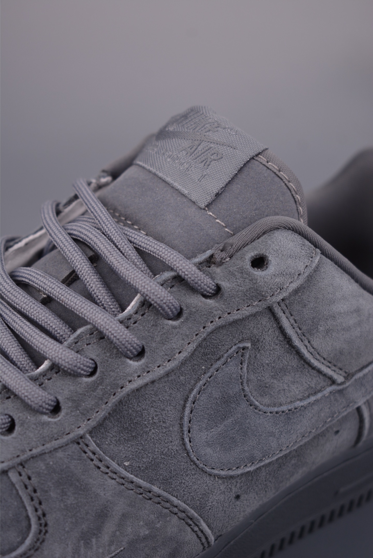 Nike Supreme x Nike Air Force 1 Low — Suede Gray — DF0188-115 — foto 4