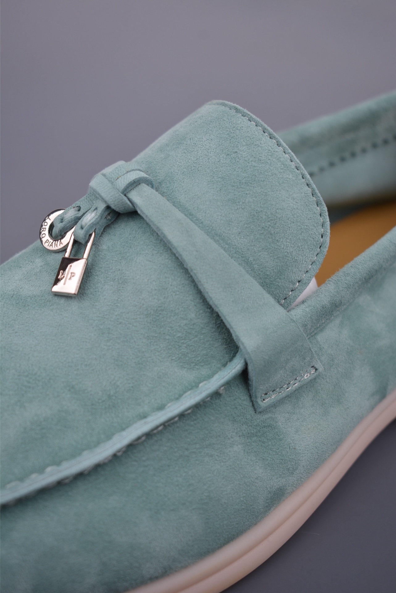 Loro Piana Loro Piana Summer Charms Walk — Lake Green Suede — XS56777 — foto 4