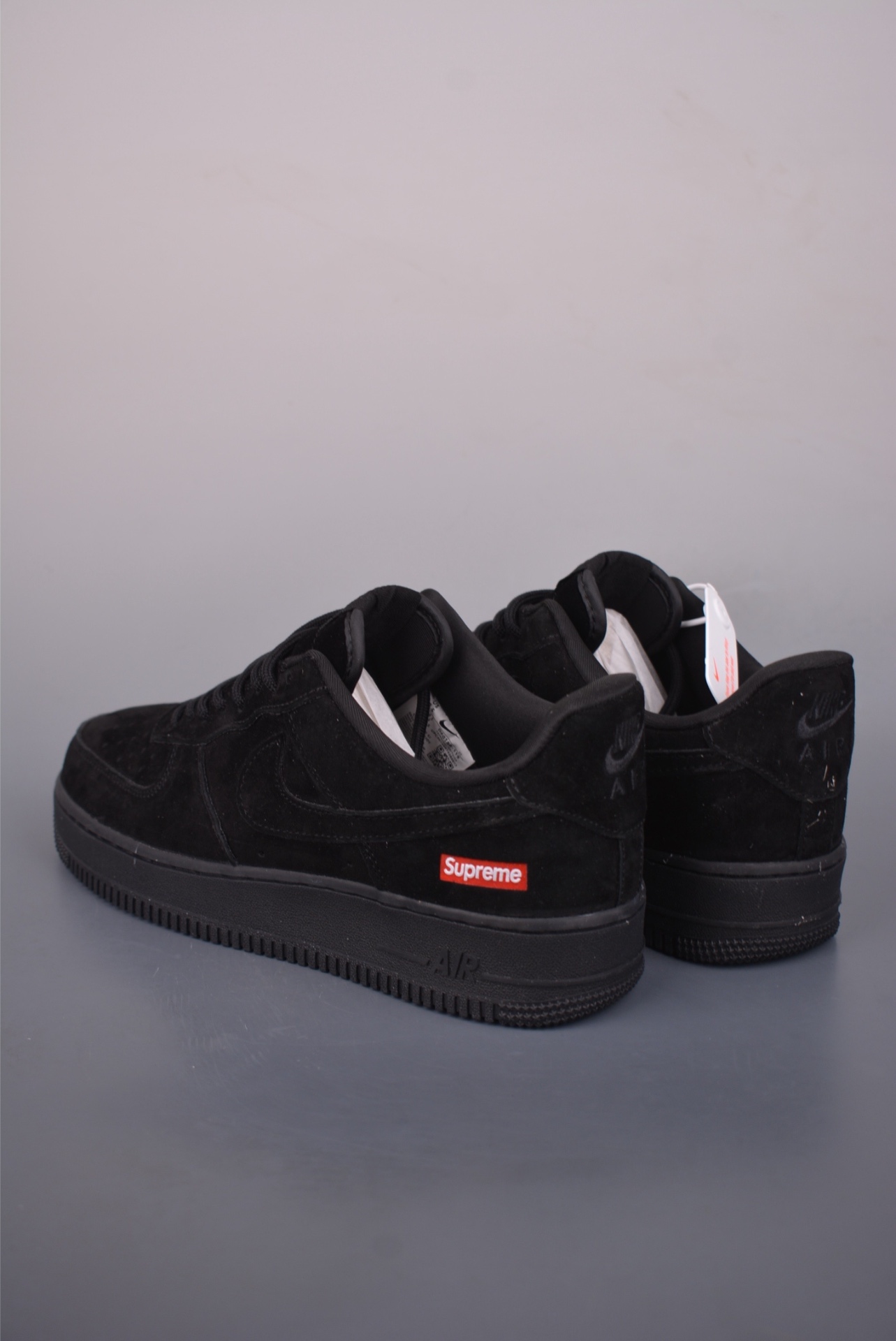 Nike Supreme x Nike Air Force 1 Low — Black — DF0188-119 — foto 3