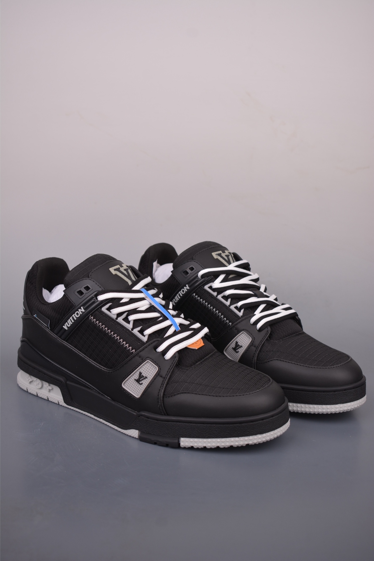 Louis Vuitton LV Trainer — Nero / Noir — 1ADEW3