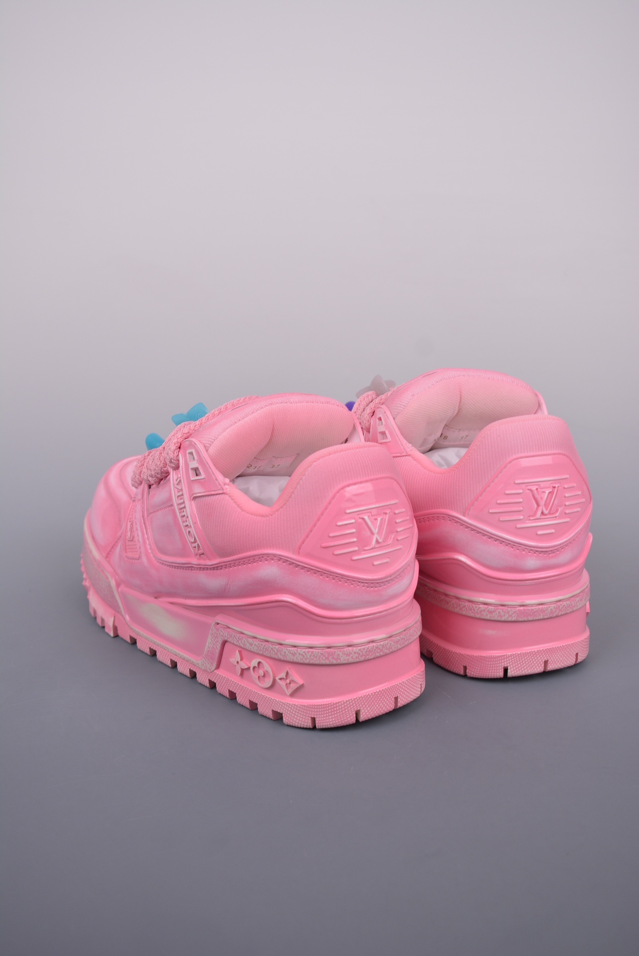 Louis Vuitton LV Trainer Maxi Low Leather — Rosa Effetto Vintage / Perline — 1AB8ZP — foto 3