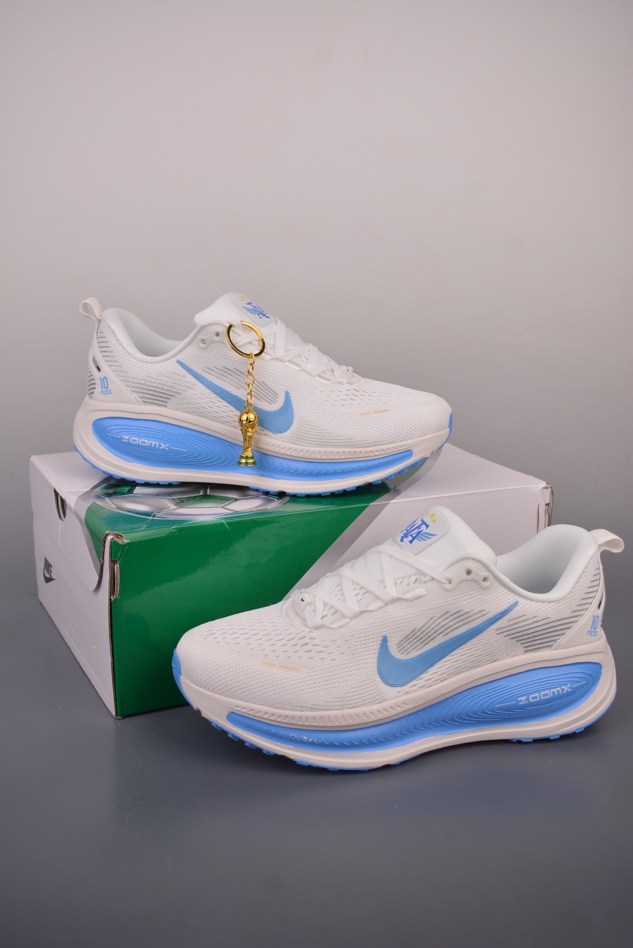 Nike Nike Air Zoom Vomero 18 World Cup Limited Edition — White / Blue — DM6868-002 — foto 2