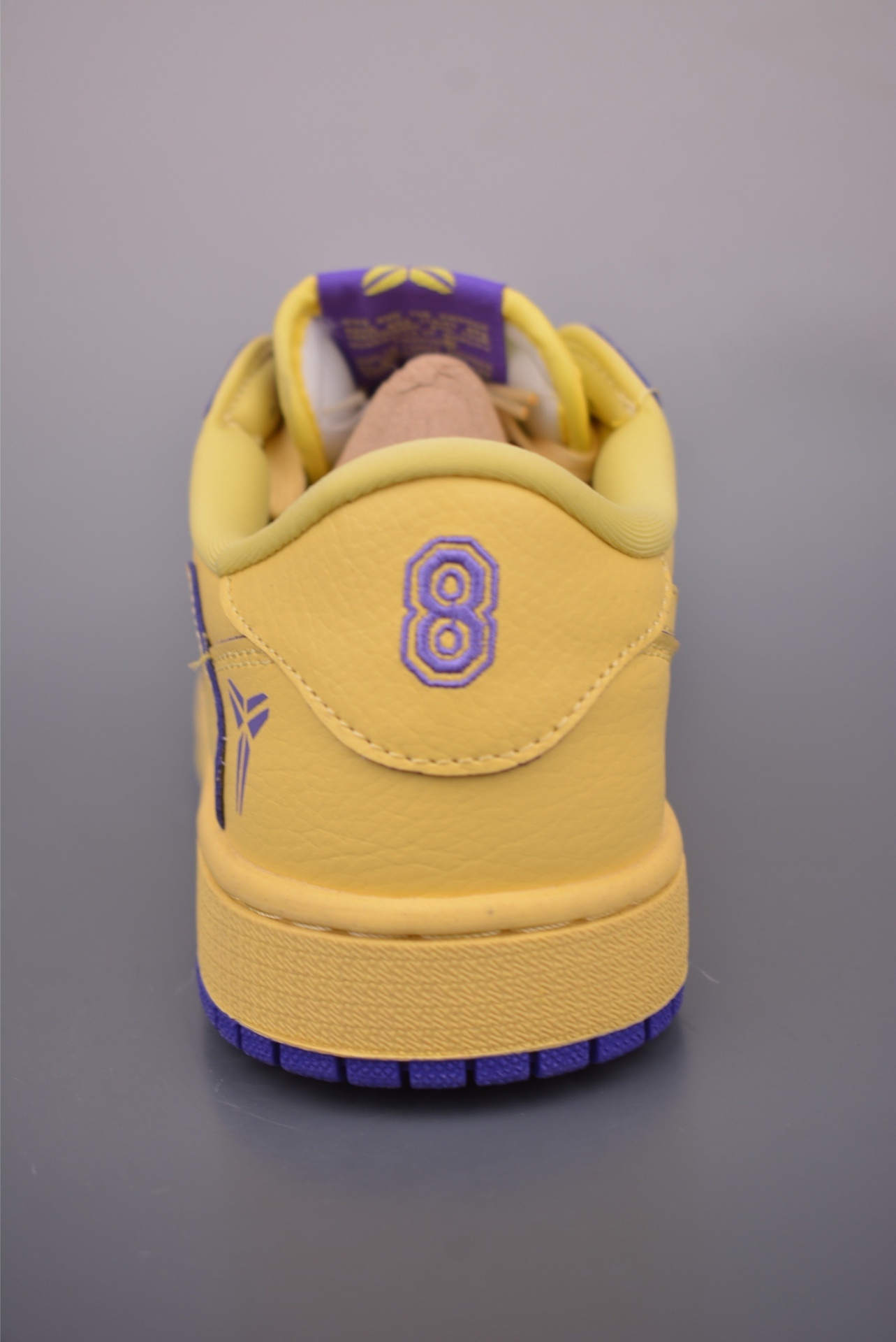 Nike Travis Scott x Kobe x Air Jordan 1 Low — Lakers Yellow / Purple — LD2028-037 — foto 4