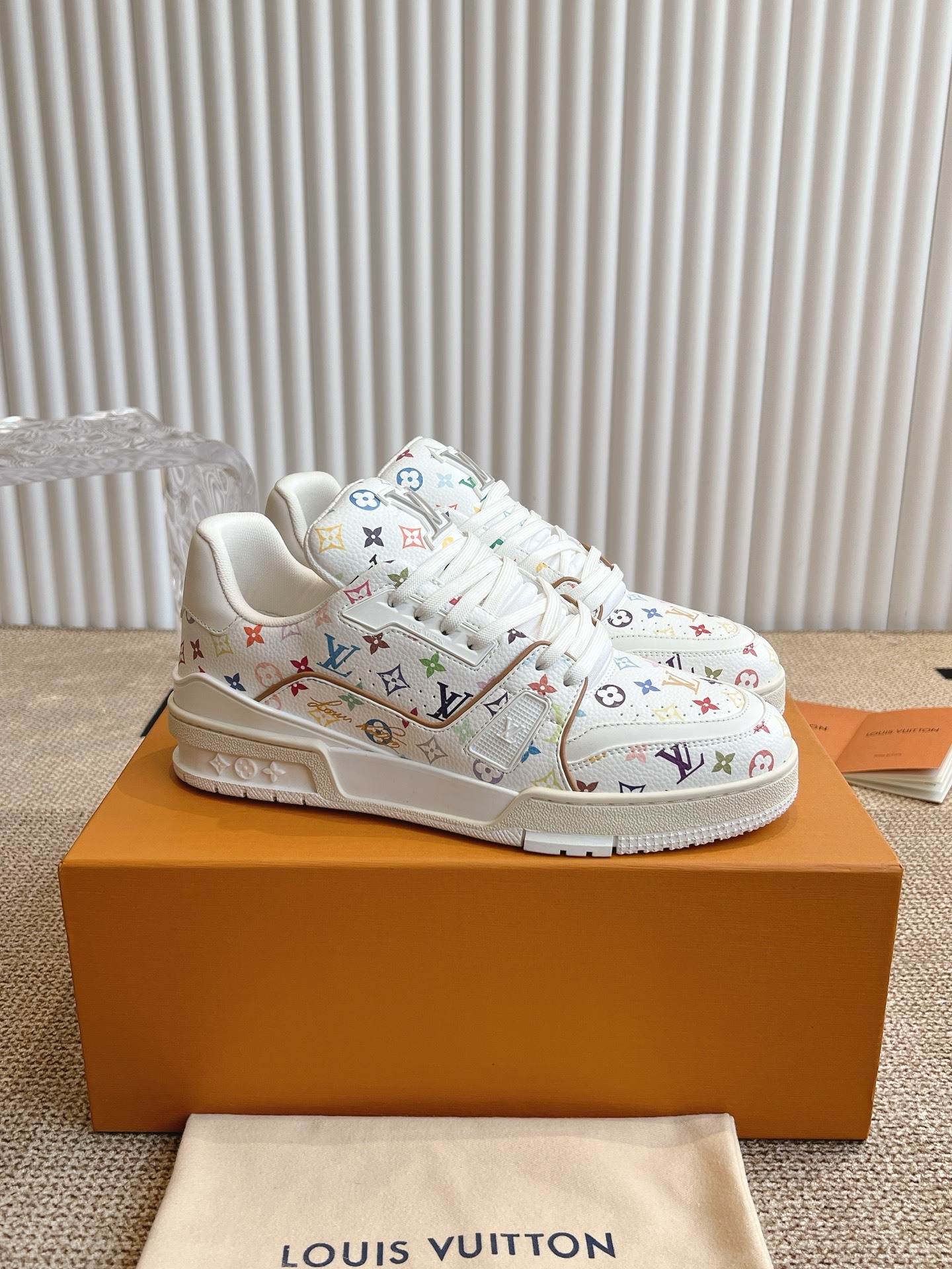 Louis Vuitton LV Trainer — Bianco / Monogram Multicolore