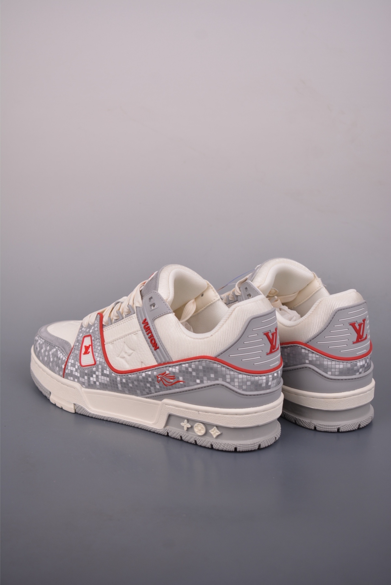 Louis Vuitton LV Trainer Platform — Year of the Horse — Bianco / Grigio / Rosso — foto 3