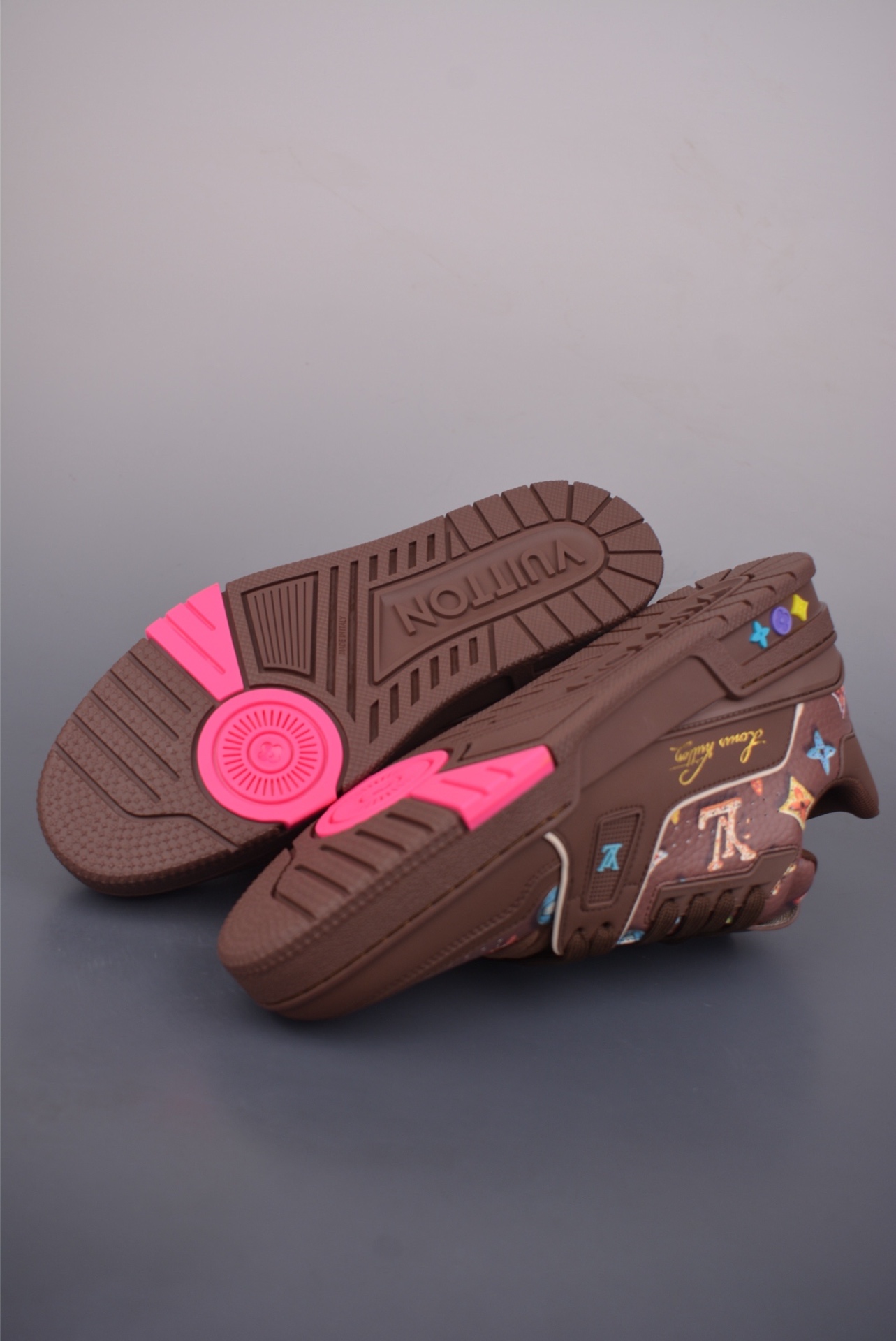 Louis Vuitton LV Trainer — Mocha Brown Monogram — 1AJWFP / 1AJWFO — foto 4