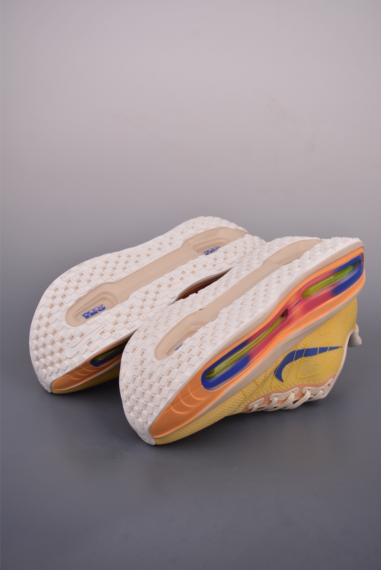 Nike Nike Vomero Premium Air 40th — Yellow Blue Swoosh — FN8453-025 — foto 5