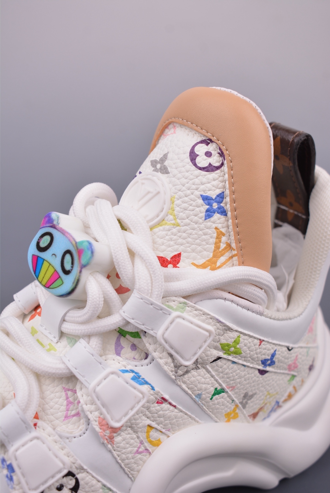 Louis Vuitton LV Archlight — Bianco / Monogram Multicolore — 51BCOL — foto 4