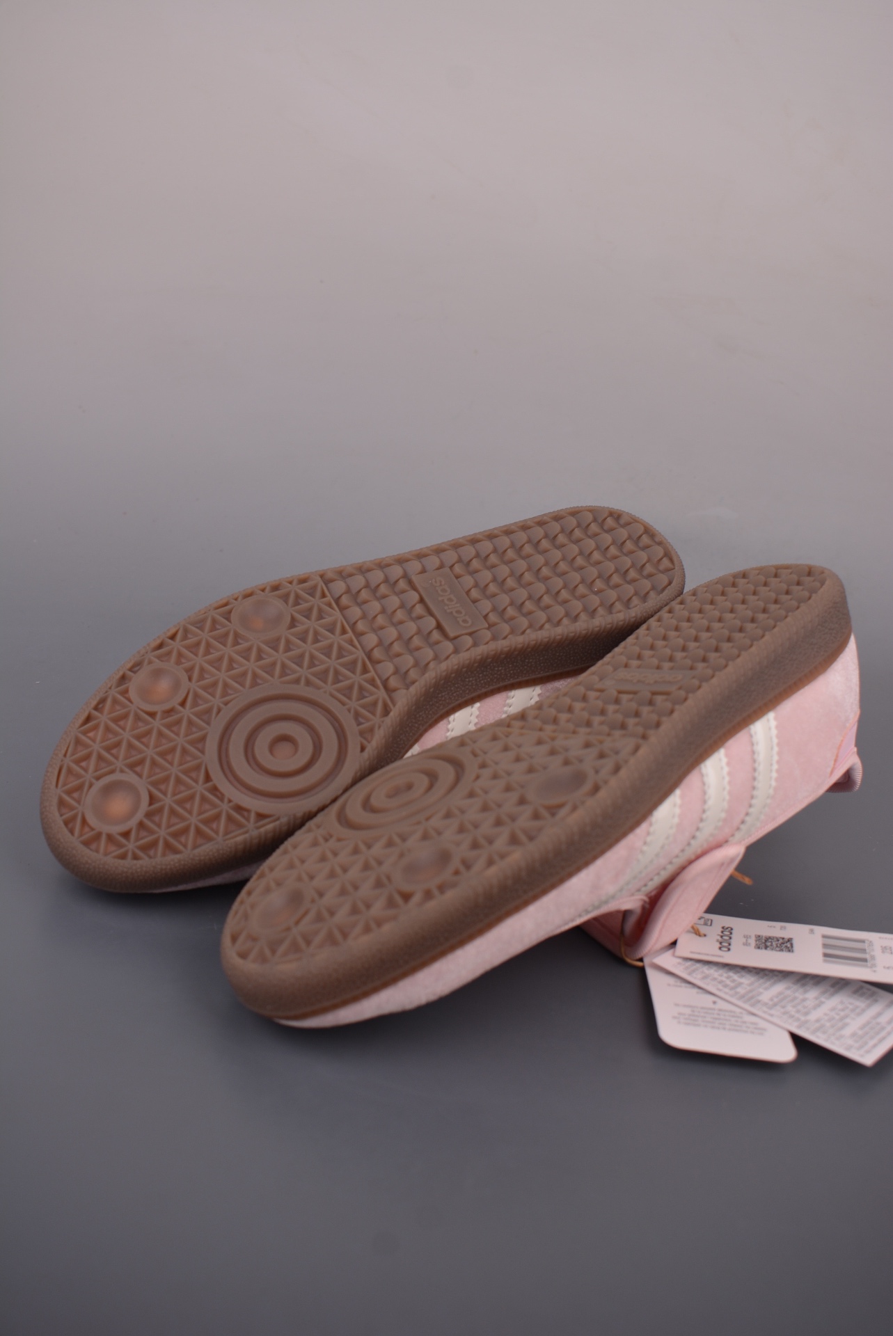 Adidas Care Bears x Adidas Originals Wmns Samba Jane — Clear Pink / Off White / Gum — KK2600 — foto 4