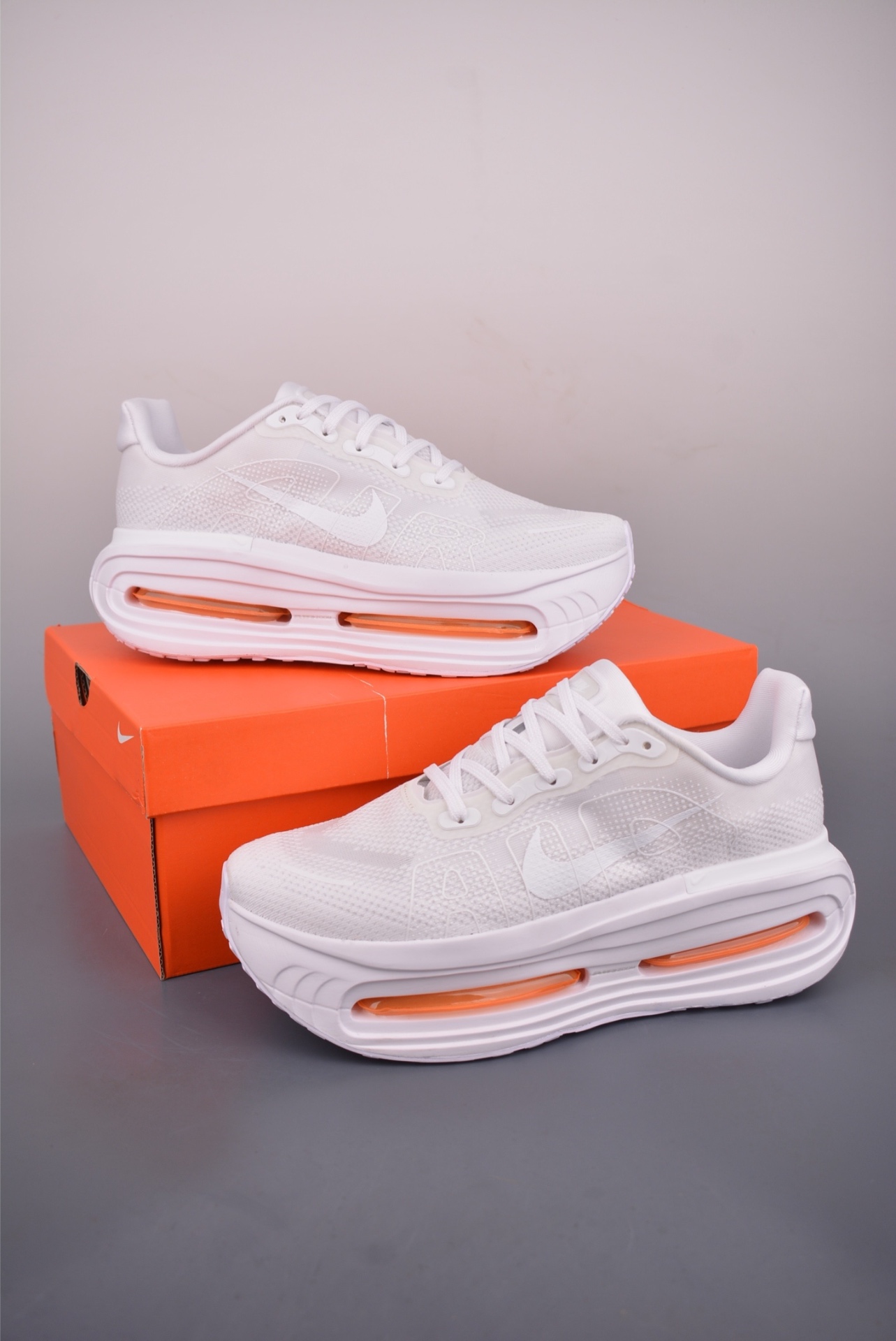 Nike Nike Vomero Premium — Cloud White — HQ2050-533 — foto 2
