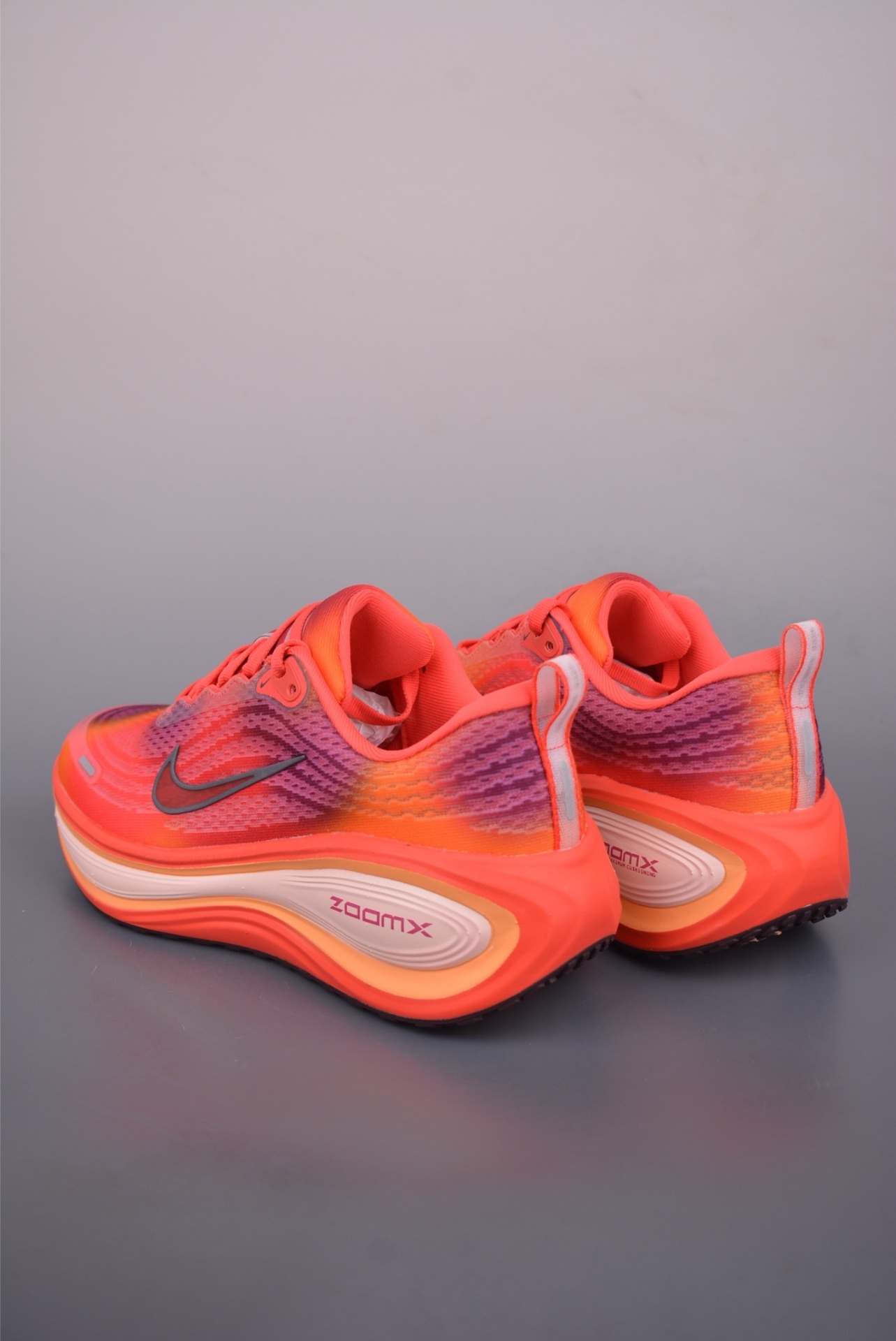 Nike Nike Air Zoom Vomero PLUS — Solar Red — IH2091-800 — foto 3