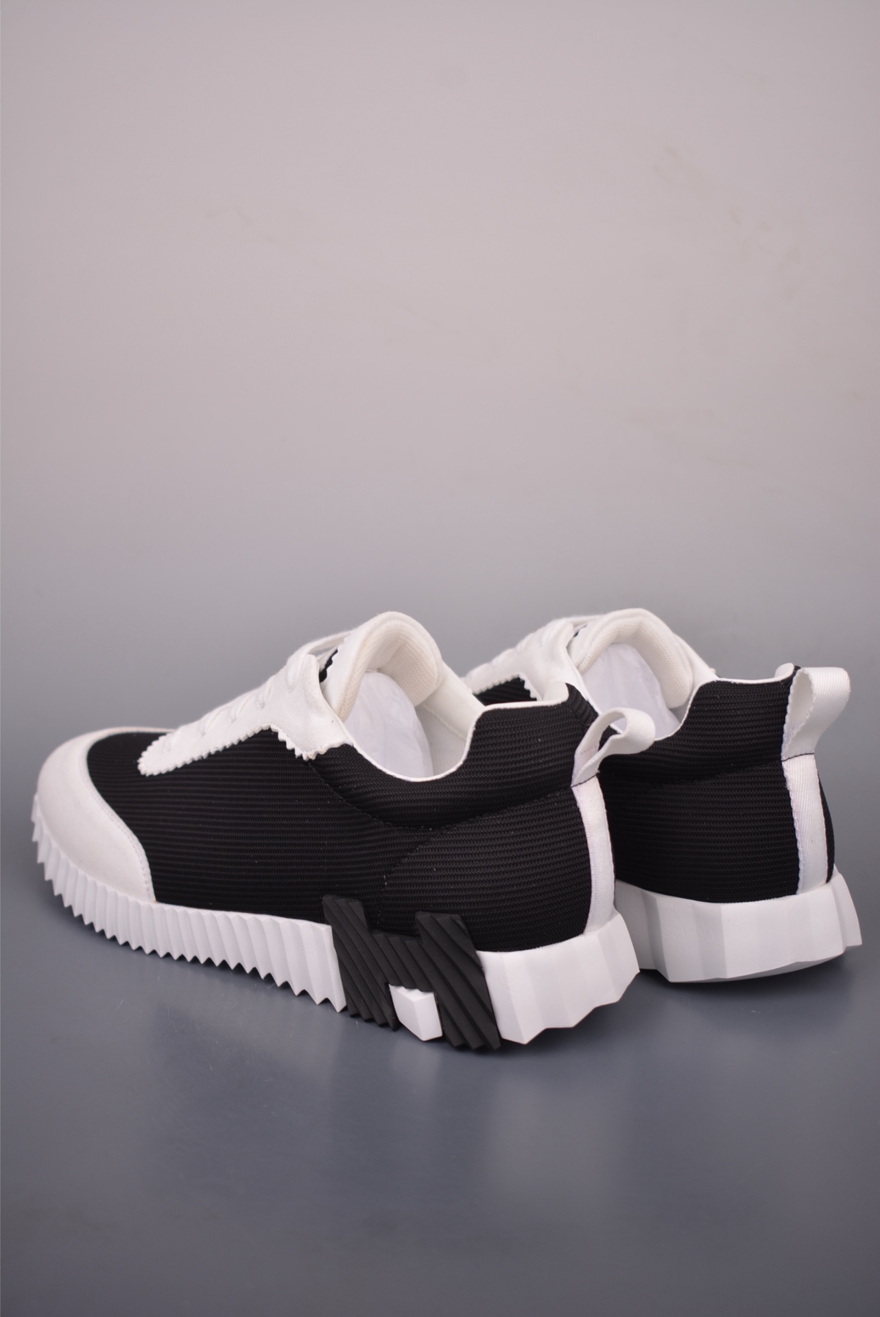 Hermès Bouncing — Nero / Bianco (H251831ZH02410) — foto 2