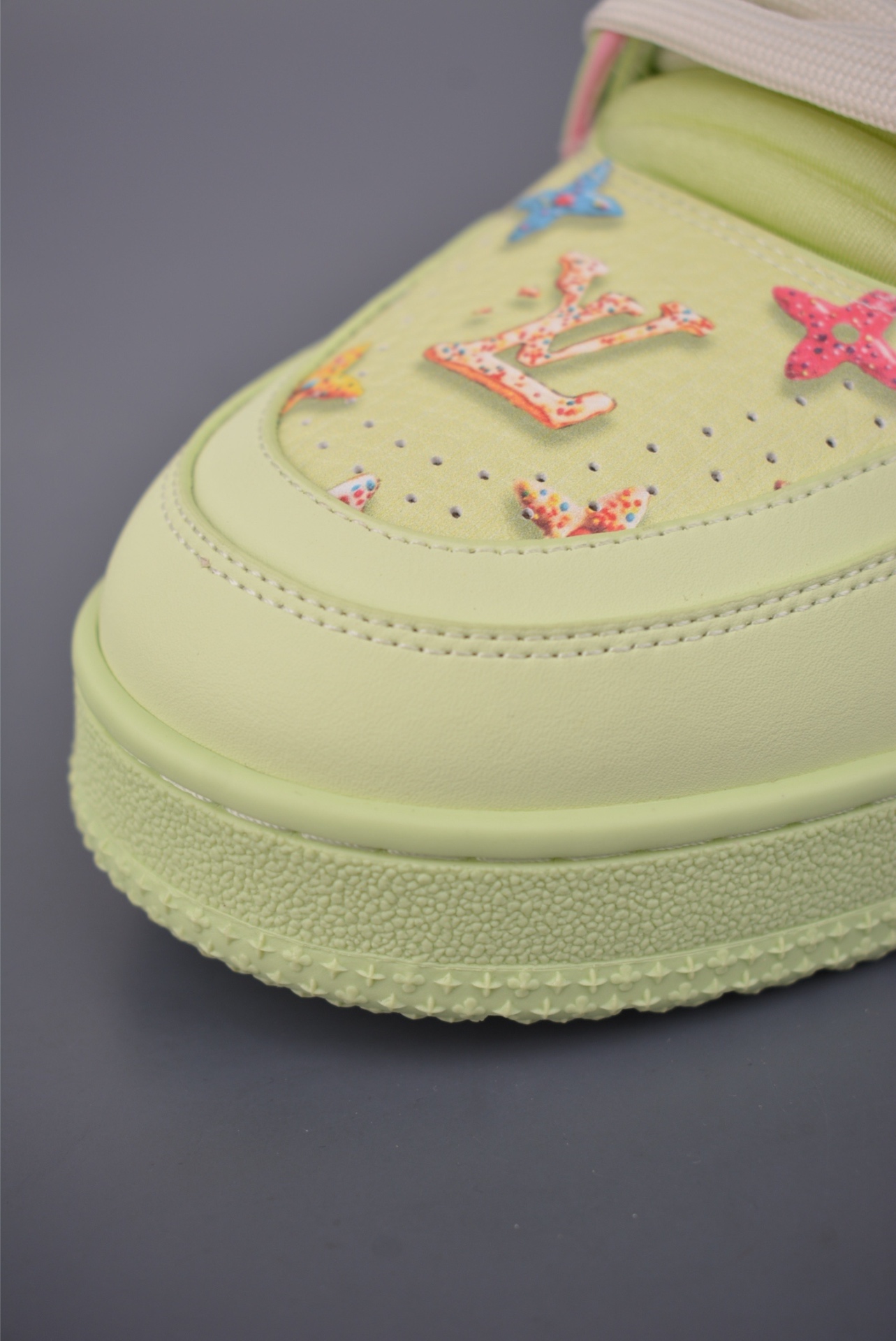 Louis Vuitton LV Trainer — Verde chiaro Monogram (Pharrell Williams) — 1AJWEL — foto 4