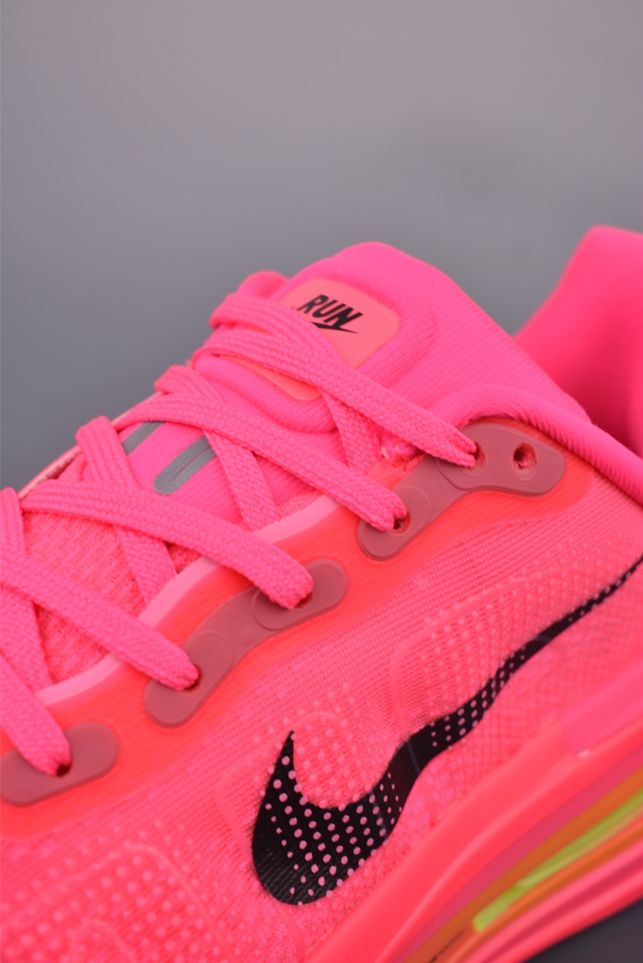 Nike Nike Vomero Premium Air 40th — Pink Black Swoosh — FN8453-013 — foto 4