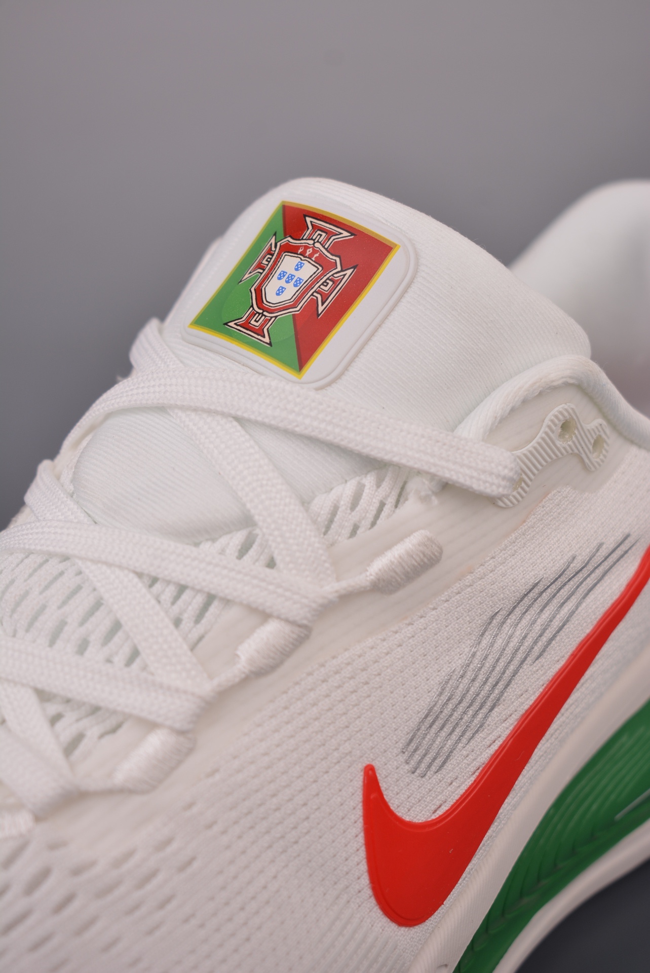 Nike Nike Air Zoom Vomero 18 World Cup Joint — White / Green / Red — DM6828-007 — foto 5