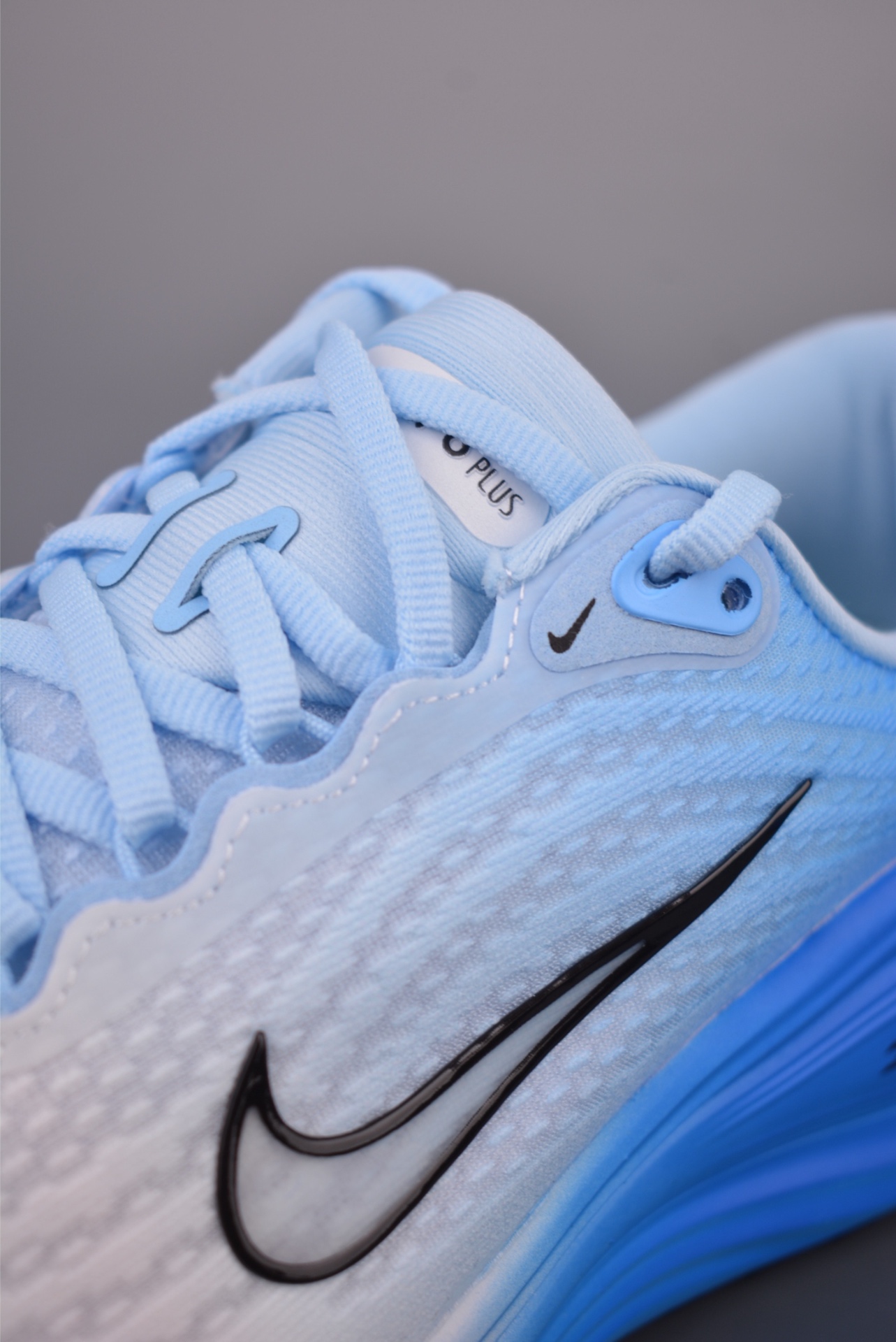 Nike Nike Air Zoom Vomero PLUS — White and Blue Gradient — IM2038-040 — foto 5
