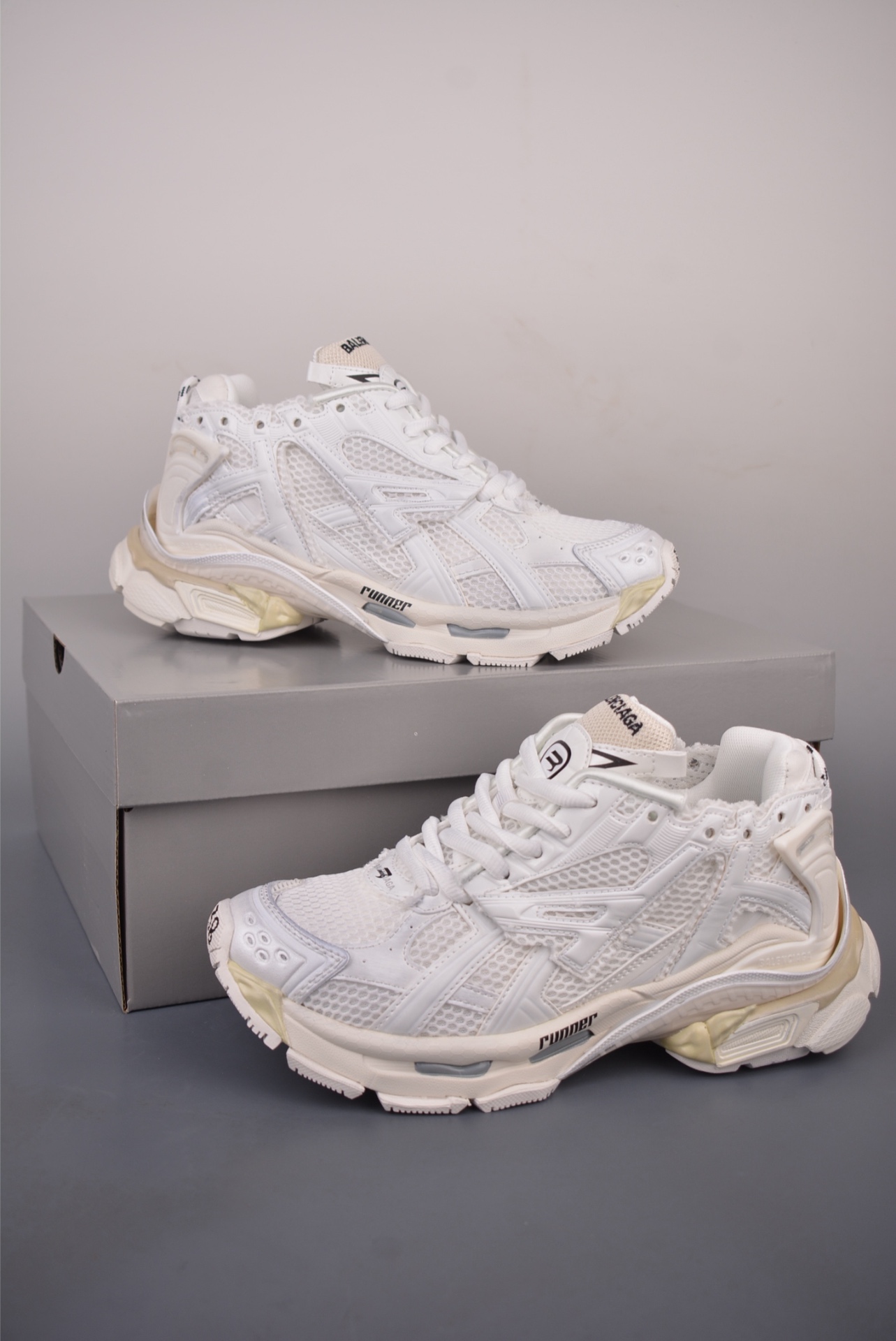 Balenciaga Runner — Black — 677402 W3RB1 1000 — foto 4