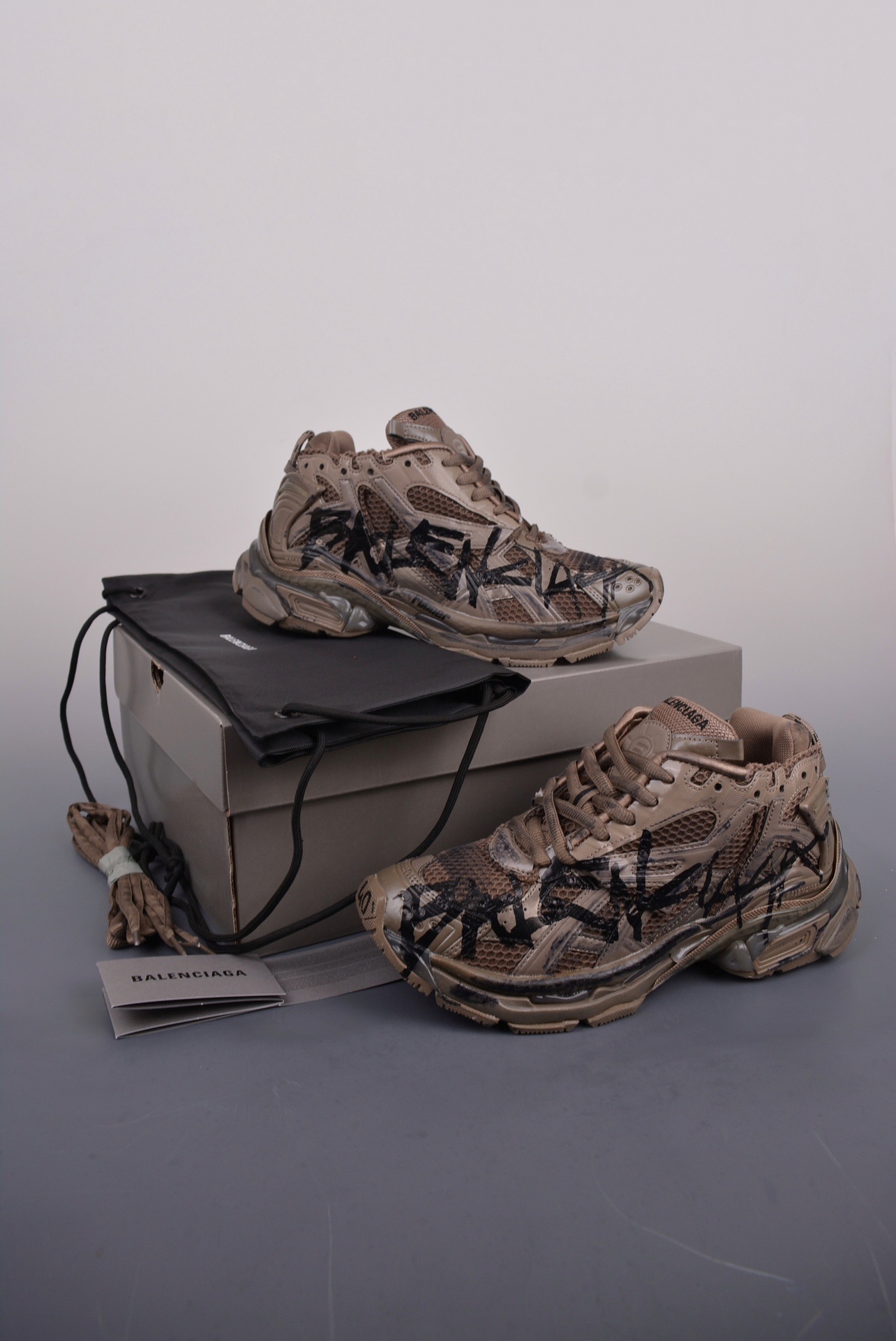 Balenciaga Runner — Khaki Brown / Black — 677402 W3RBQ 2010