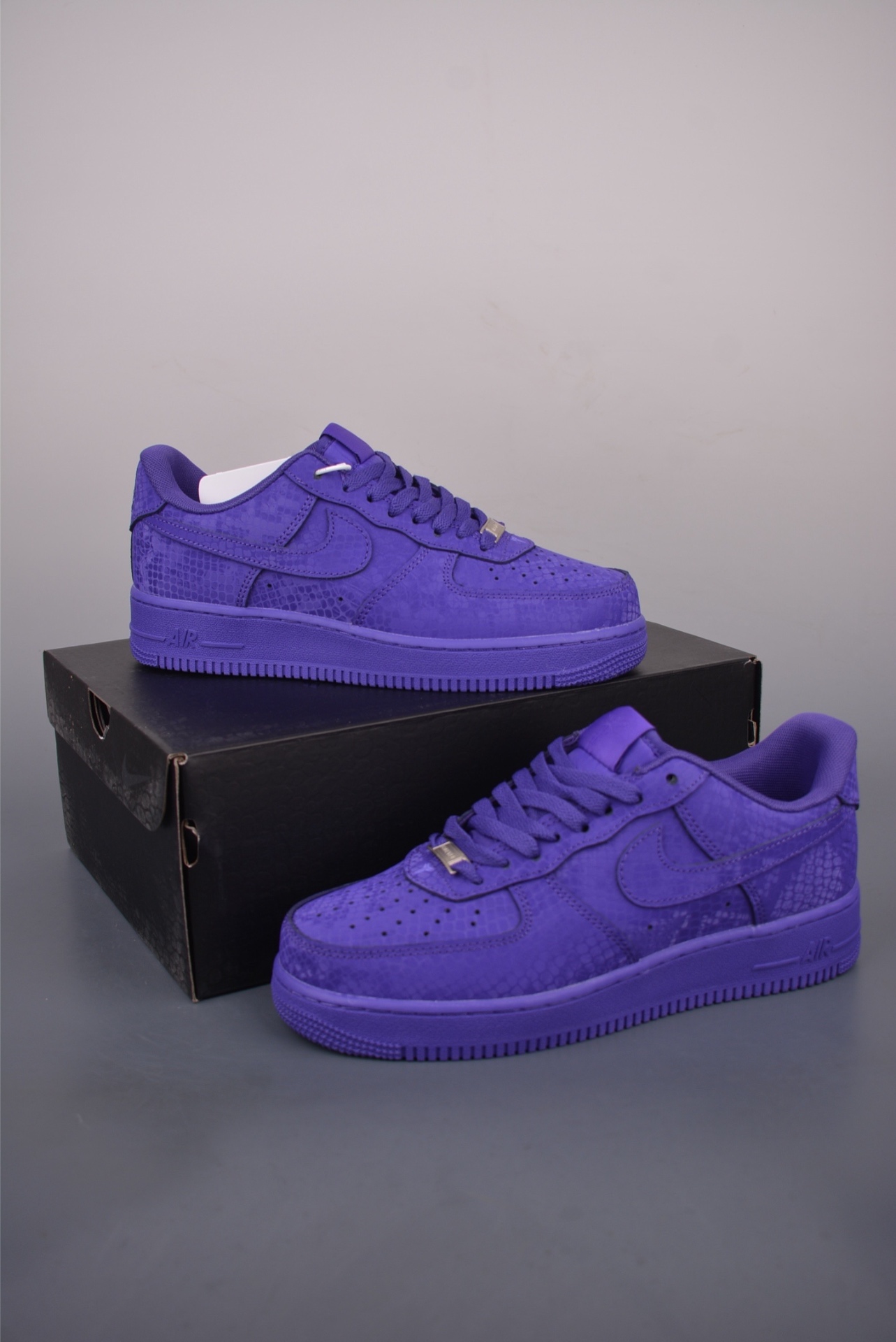 Nike Kobe Bryant x Nike Air Force 1 Low — Court Purple — IB0018-500 — foto 2