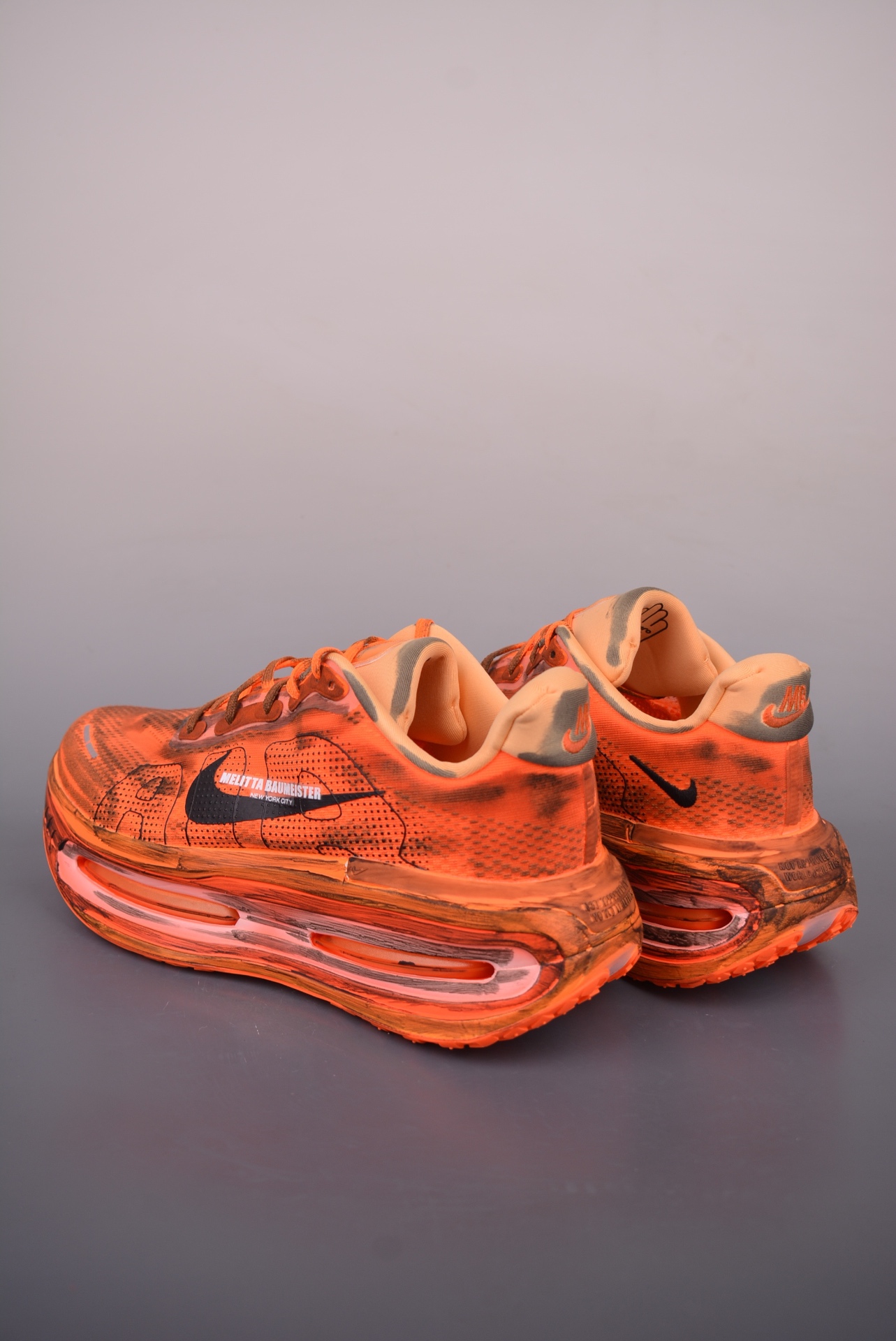 Nike Melitta Baumeister x Nike Wmns Vomero Premium — Total Orange — IQ7166-800 — foto 3