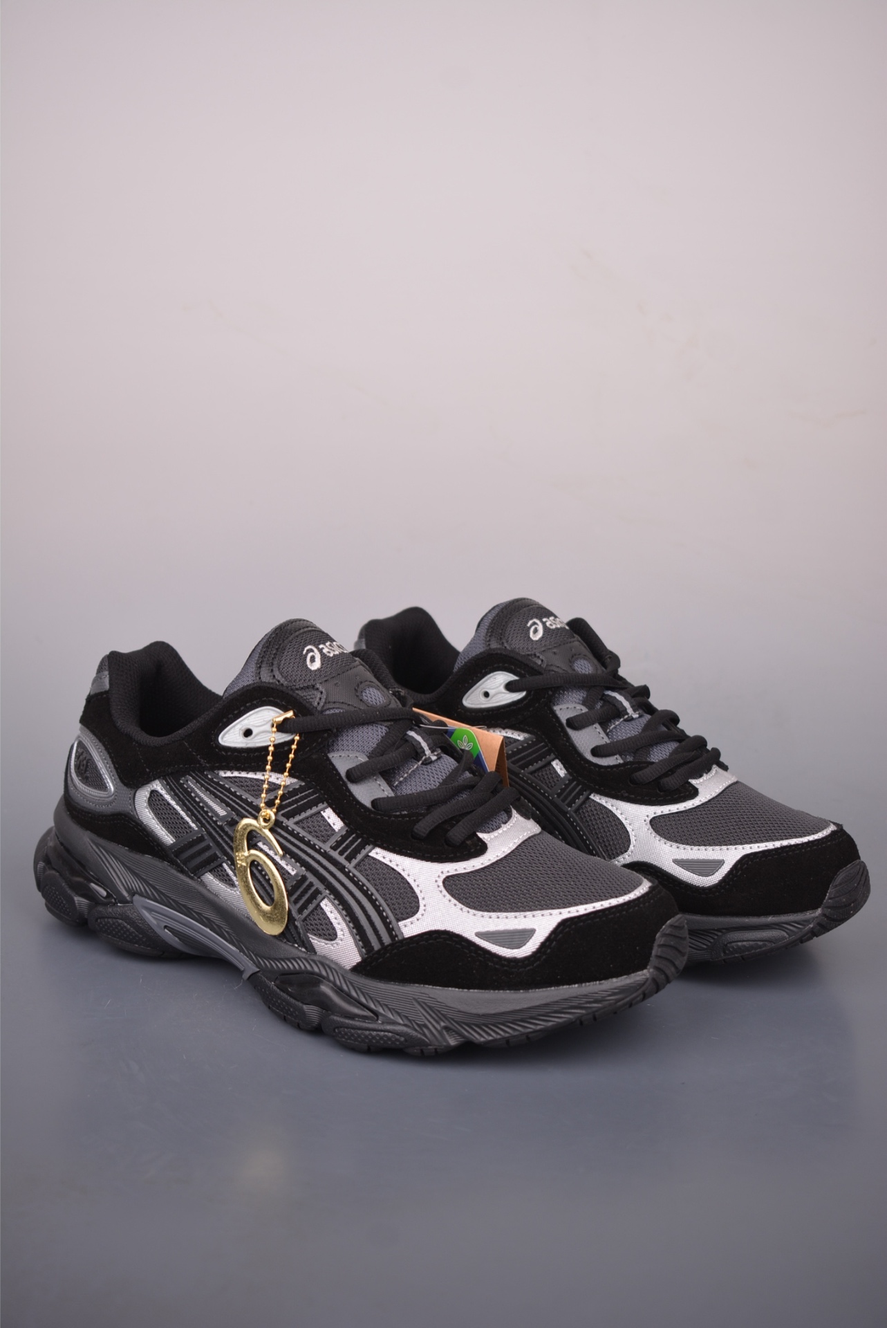 ASICS GEL-NYC — Nero / Grigio / Argento — foto 2