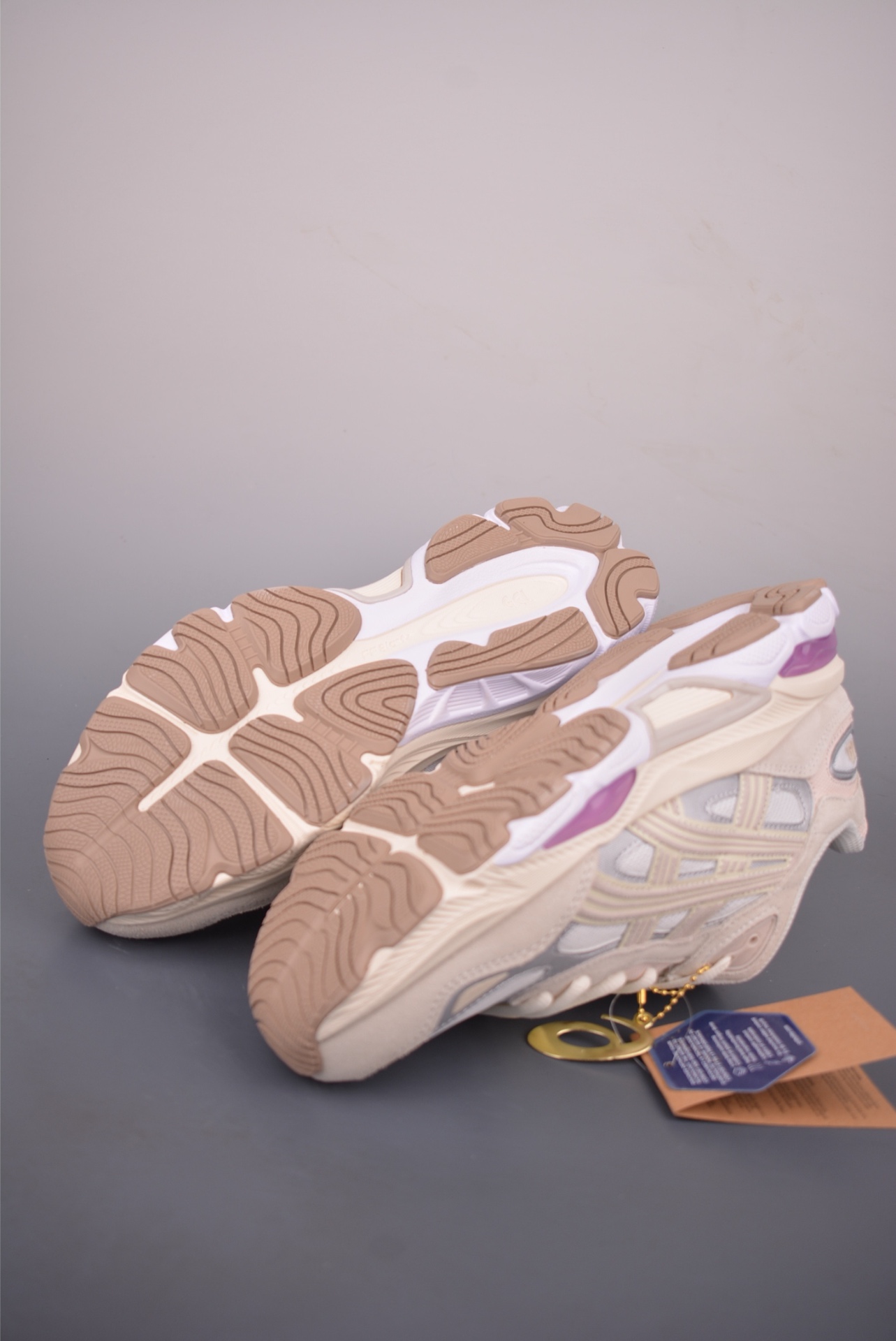ASICS GEL-NYC — Crema / Beige / Lilla — foto 4
